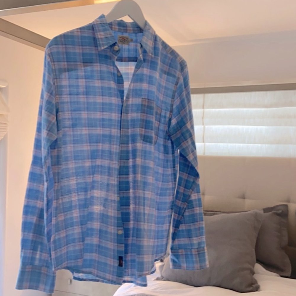 Faherty men’s button down shirt